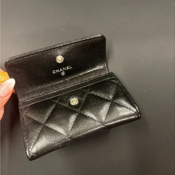 Chanel Quilted Caviar CC Flap Card Holder Black with Black Hardware - Picture 4 of 13